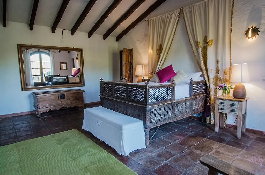 펜션 알하우린데라토레 Rancho Del Ingles B&B